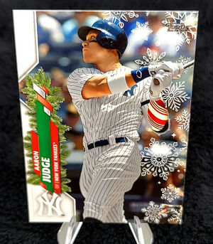 2020 Topps Holiday Aaron Judge SSP Rare Photo Variation Back Sleeve